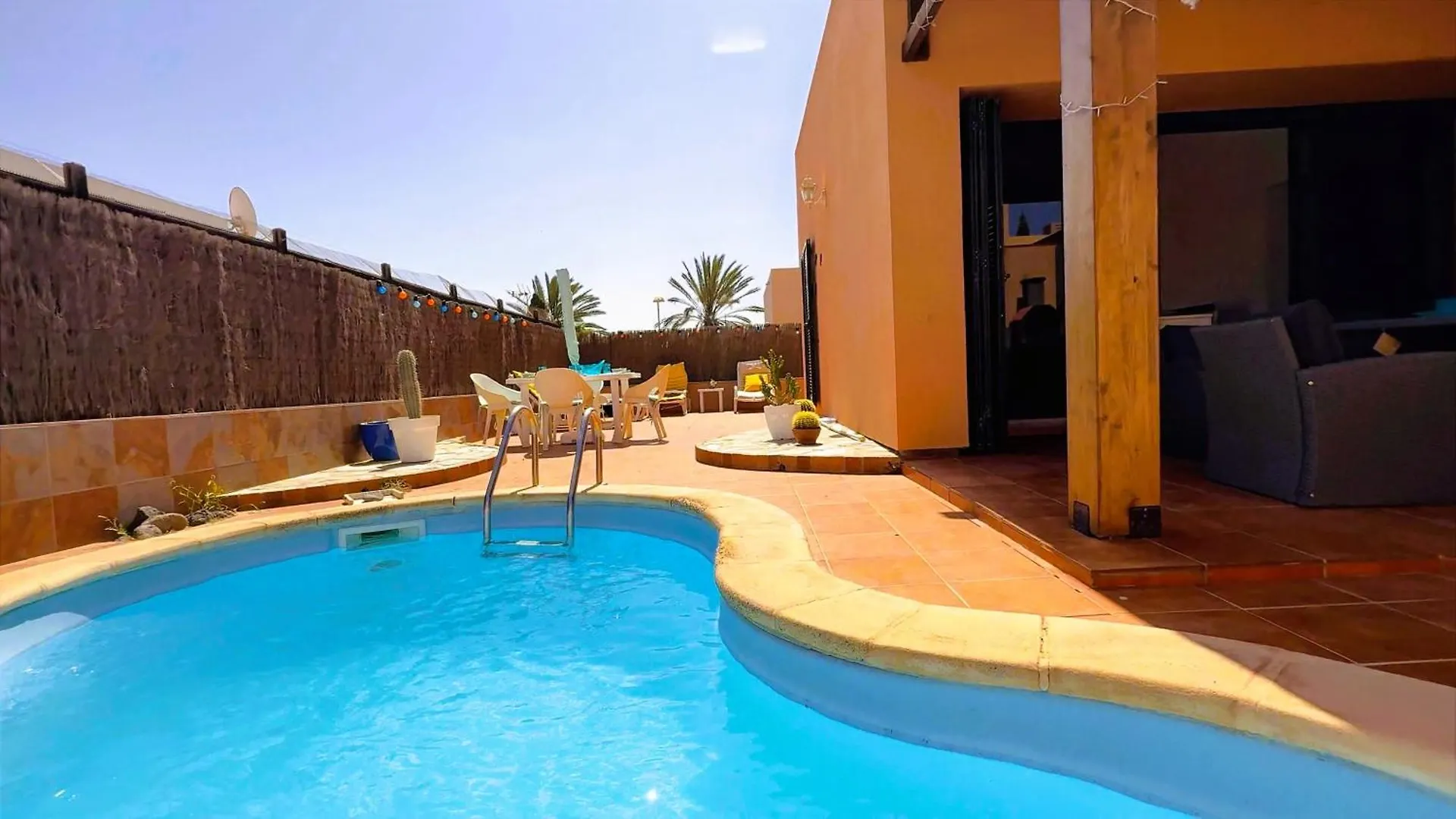 Nur House Villa And Private Pool ラ・オリーバ